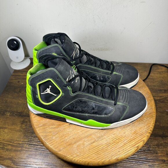 Jordan Flight Luminary Green Shoe Sneakers Men's Size 13 551820-031 - Picture 1 of 9